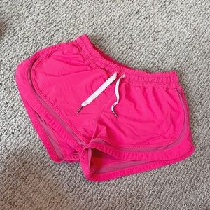 Lululemon Shorts with mesh trim - size 6